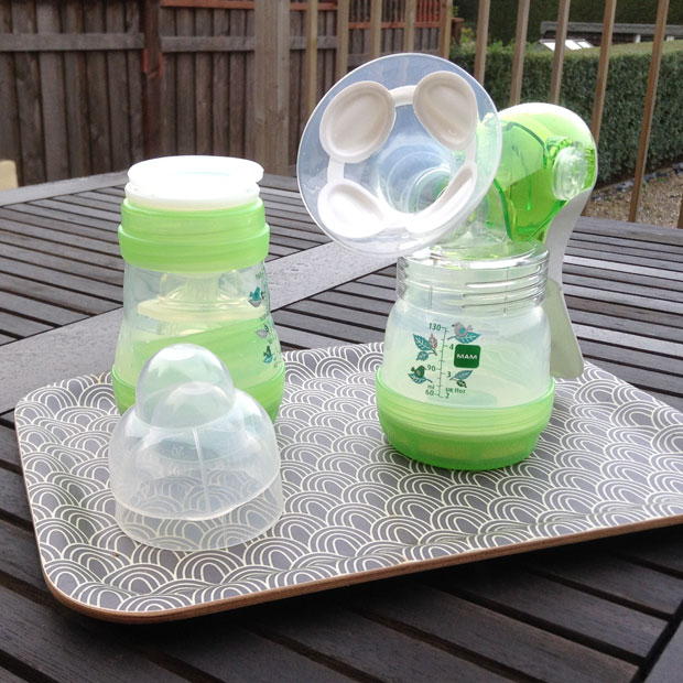 A Mum Reviews MAM Manual Breast Pump Review