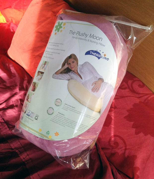 Theraline Plushy Moon Maternity & Nursing Pillow Review A Mum Reviews