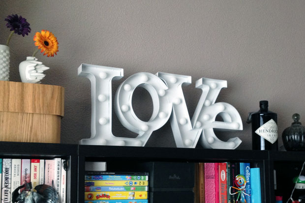 LOVE Shaped Wall Hanging Light Review - Valuelights A Mum Reviews