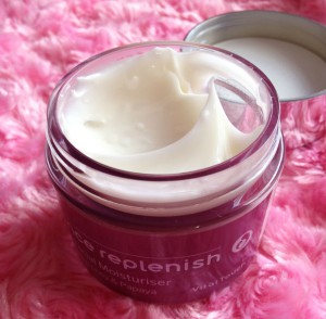 Natalia Radiance Replenish Facial Skincare Trio Review + Giveaway A Mum Reviews