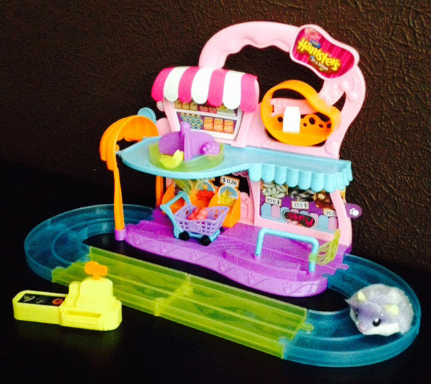 Hamsters in a hotsell house ultimate hamster playset