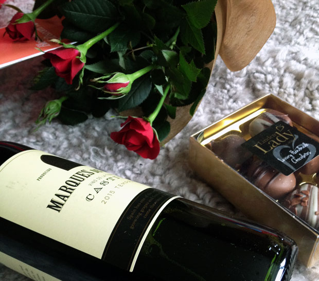 Blossoming Gifts Christmas Red Wine Hamper Review + Giveaway A Mum Reviews