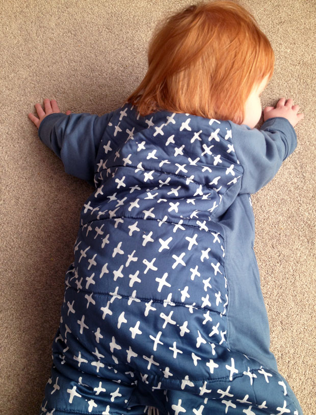 ergoPouch Winter Sleepsuit Bag Review - 2.5 tog with Sleeves A Mum Reviews