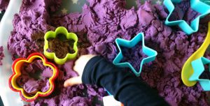 Exploring Kinetic Sand for The First Time (and Loving It!) A Mum Reviews