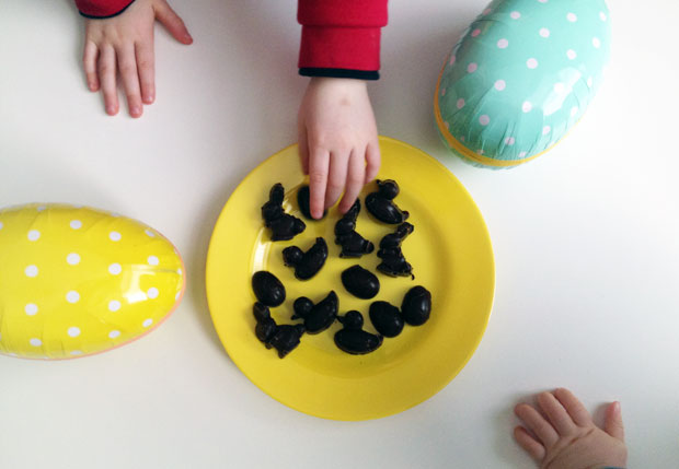 How To Make Raw Chocolates for Easter with Indigo Herbs A Mum Reviews