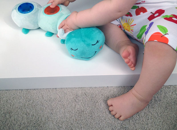 Summer Infant Cuddle Bug Review - A Slumber Buddies Toy & Sleep Aid A Mum Reviews