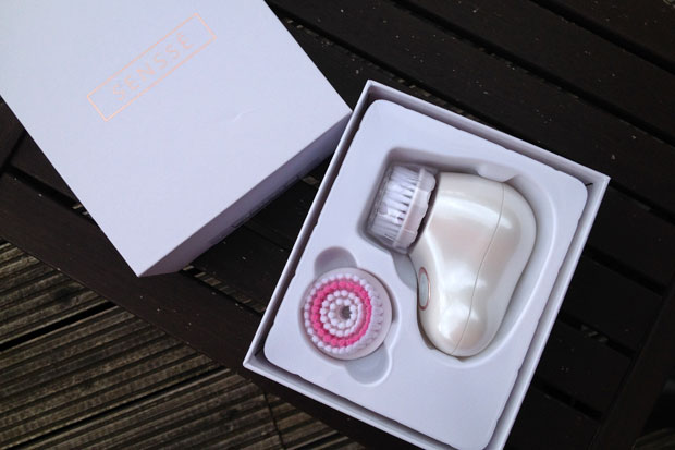 SENSSE Go! Mini Sonic Facial Cleansing Brush and Exfoliator A Mum Reviews