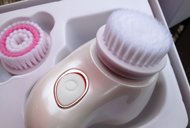 SENSSE Go! Mini Sonic Facial Cleansing Brush and Exfoliator A Mum Reviews