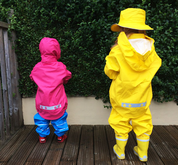 DRY KIDS Childrens Waterproof Jacket and Dungarees Set PU Coated Boys and Girls Rainwear for Outdoor Play.