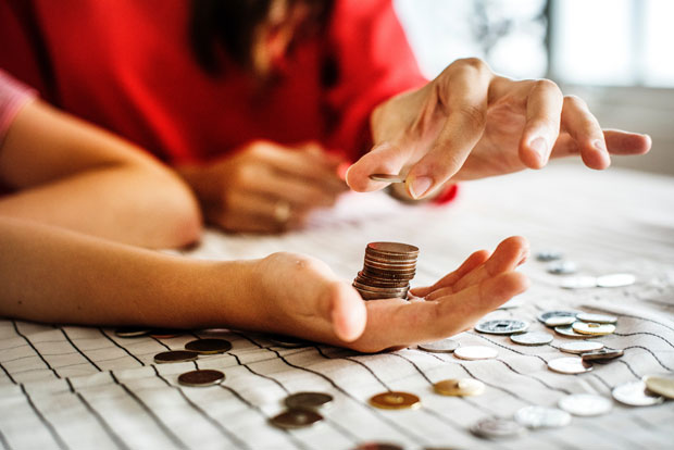 When Should We Start Teaching Children about Finance? A Mum Reviews