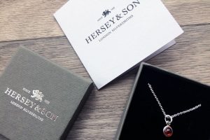 My Valentine’s Day Gift Guide 2019 - For Him & For Her A Mum Reviews