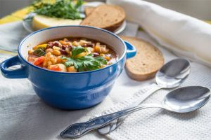 ‘Tis The Season For Eating But What Should You Eat? A Mum Reviews
