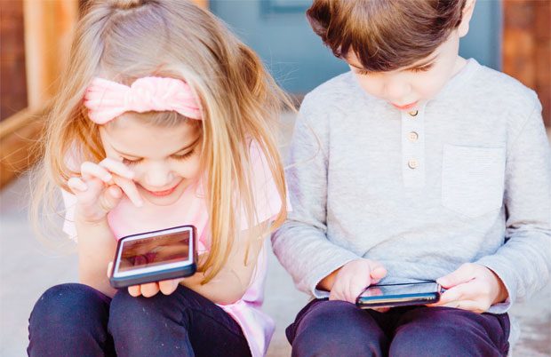 You vs Their Smartphone: How to Create A Safe Online Experience For Your Child A Mum Reviews