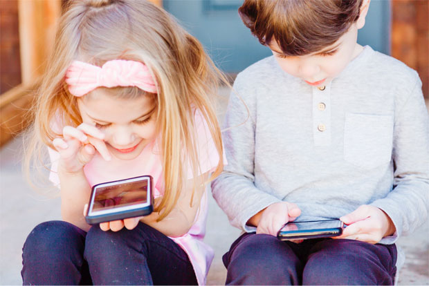 9 Things To Consider Before Buying Your Child Their First Phone A Mum Reviews