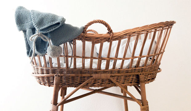 What S Best For Your Baby Moses Basket Or Crib A Mum Reviews