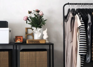 How to Create a Minimalist Capsule Wardrobe A Mum Reviews