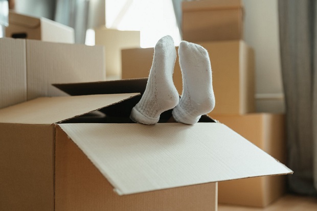Moving With A Big Family: 5 Tricks To Make It Easier A Mum Reviews
