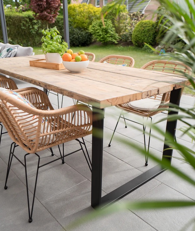 Garden Table