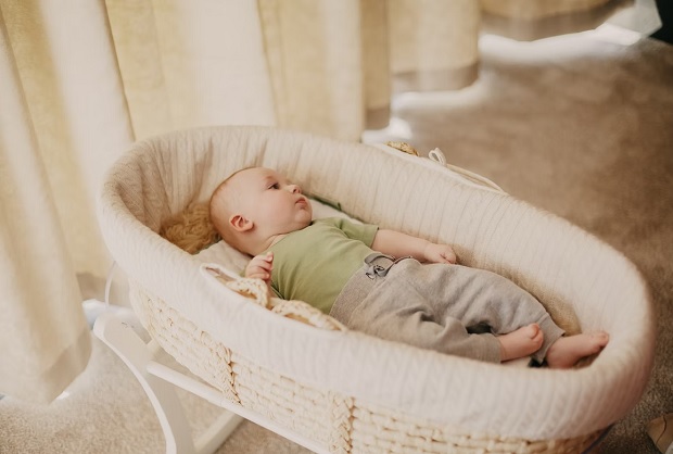 The 2 Main Things to Consider Before Buying a Small Bassinet