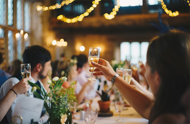 How To Host a Successful Dinner Party Event