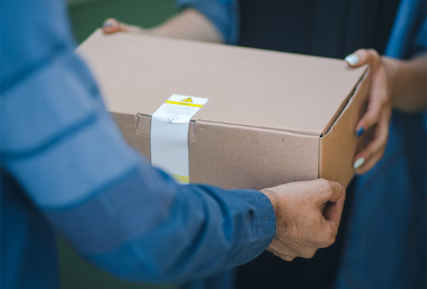 Useful Tips To Safely Receive Your Delivery Boxes