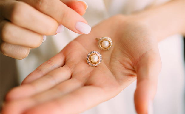 Buying Jewelry for the First Time? Here Are Some Tips To Keep In Mind