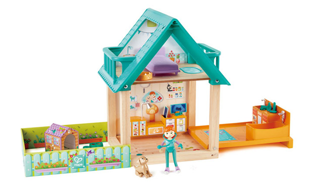 Hape Furry Friend Vet Set Review