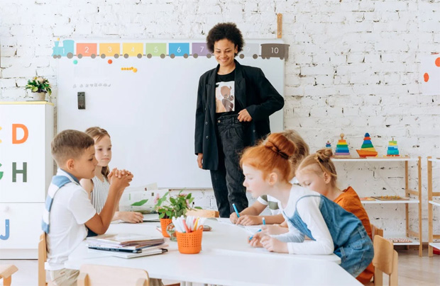 Choosing the Right Child Care Course for You