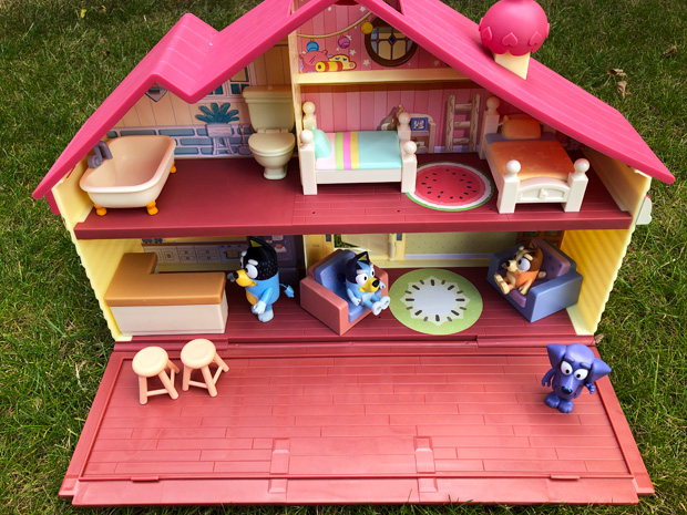 Bluey family house playset