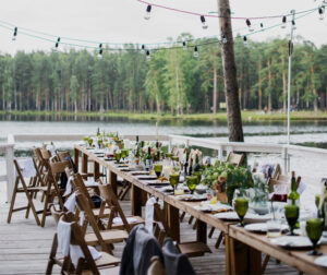 How to Stick to Your Budget when Hosting a Party