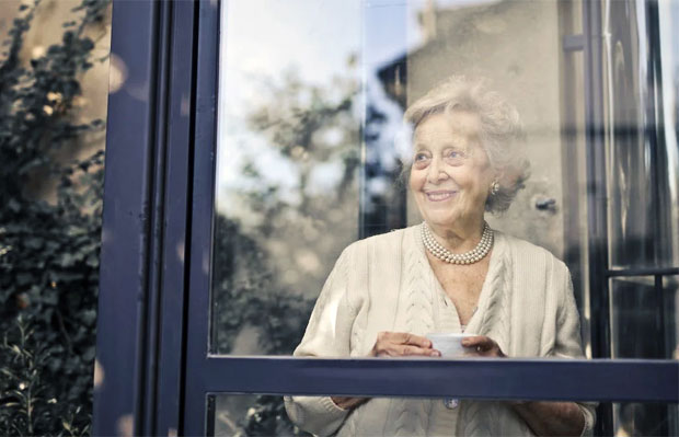 5 Ways to Extend Your Independence in Old Age (And Stay in Your Home)