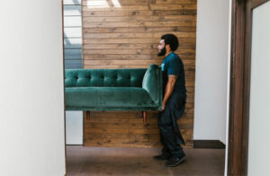 The Benefits of Hiring a Professional Moving Company