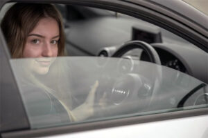 Intensive Driving Course or Regular Driving Lessons? How to Choose What's Best for You.