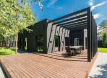 How Composite Decking is Revolutionising Garden Design