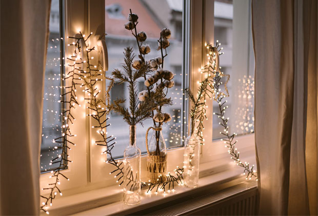 How to Make a Hallway Feel Festive Simple Ideas for a Warm and Welcoming Entryway