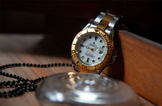 The Truth Behind 10 Popular Luxury Watch Myths