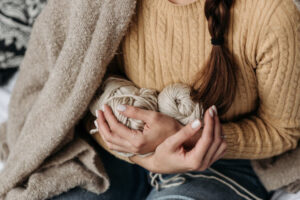How to Choose the Right Yarn for Your First Ladies’ Jumper