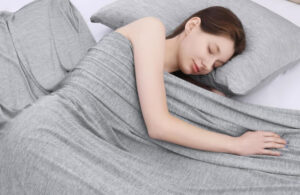 How a Cooling Blanket Can Help You Sleep Better